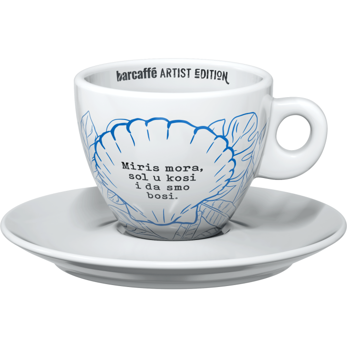 Miris mora cappuccino